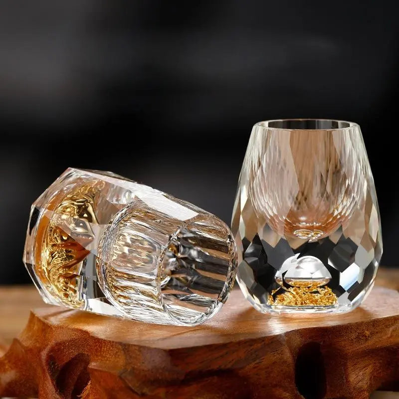 Crystal Shot Glasses with an Elegant Cut – Set of 6 Glasses